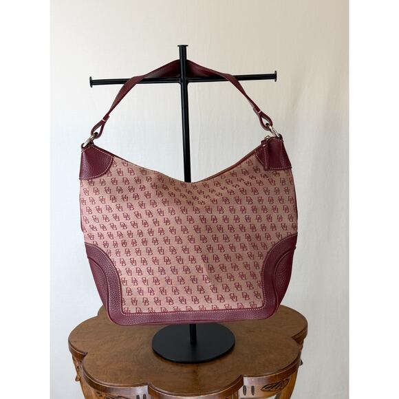 Dooney and Bourke Vintage Maroon Pebbled Leather & Fabric Purse #0268